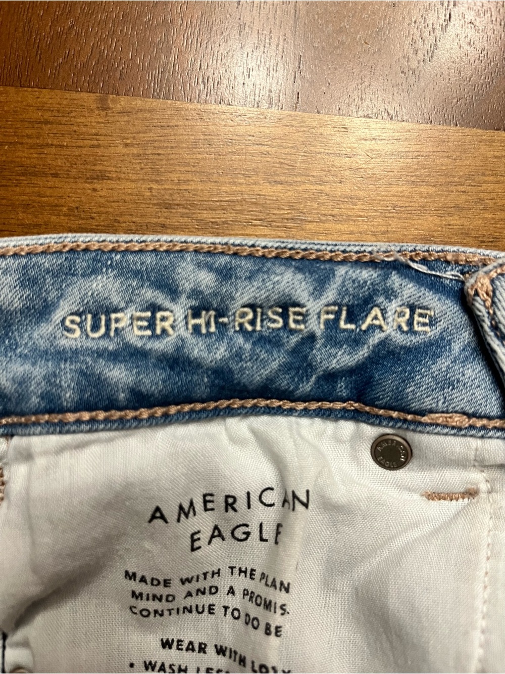 American Eagle High-Rise Distressed Flare Jeans Size 8 - Picture 7 of 12